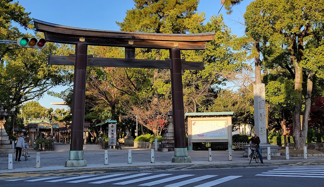 武将の神社を訪れる